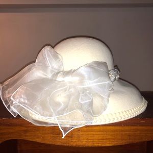 Fancy White Hat With White Bow